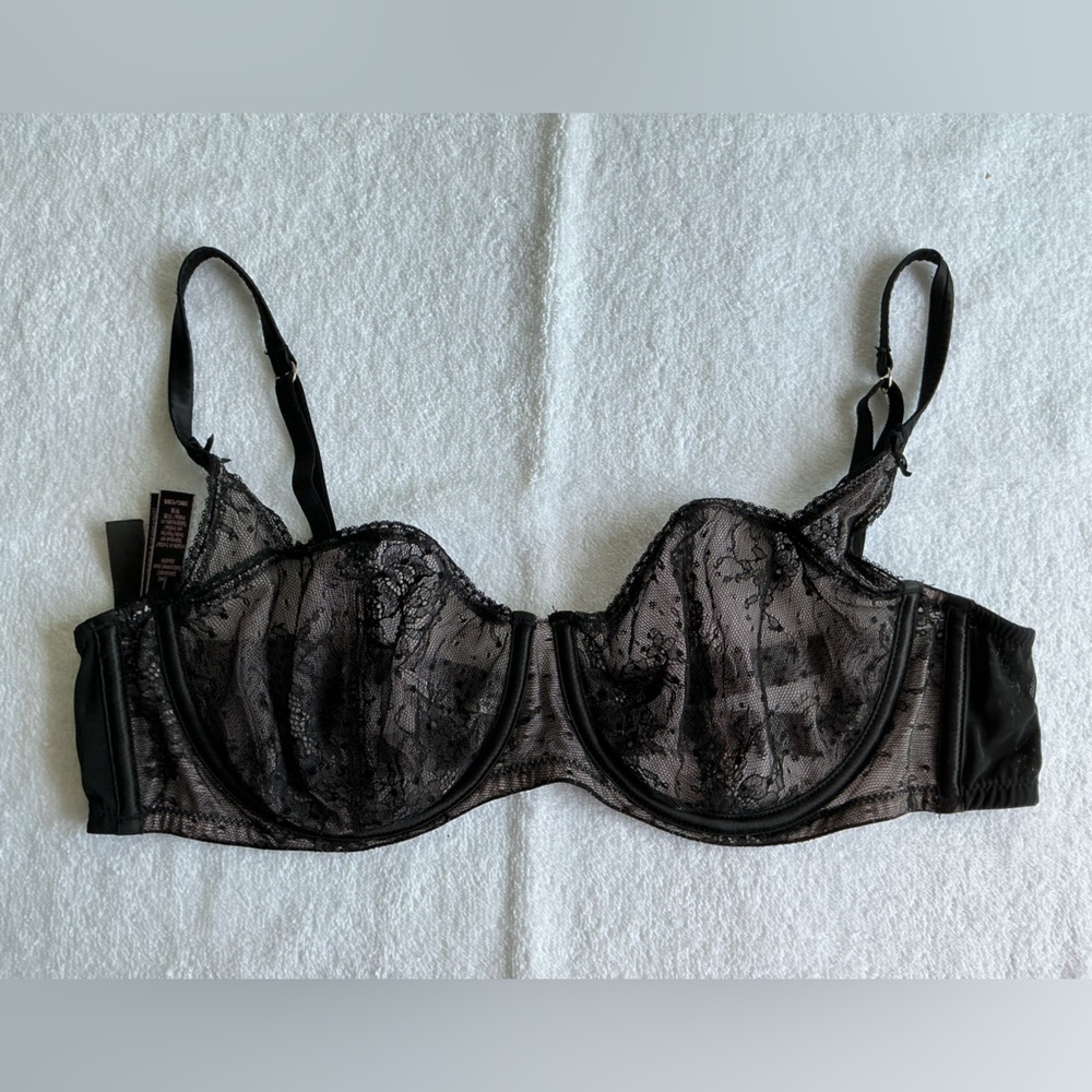Victoria's Secret Black Sheer Lace Bra Sz 38C - Picture 5 of 10